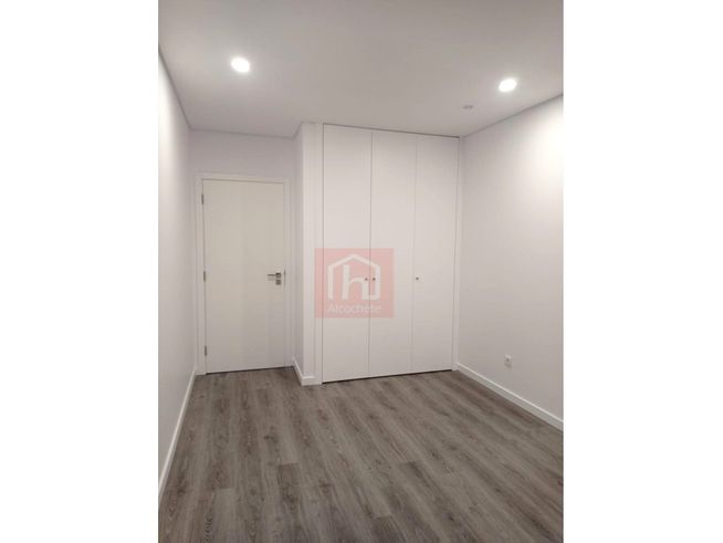Apartamento T3 na Urbanização Alto dos Moinhos, Montijo-12