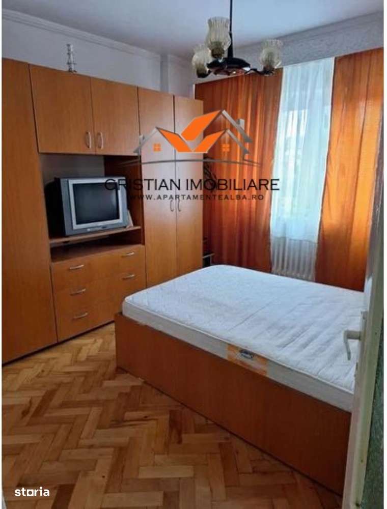 Apartament 3 camere decomandat, etaj 3, Cetate-Mercur!-2