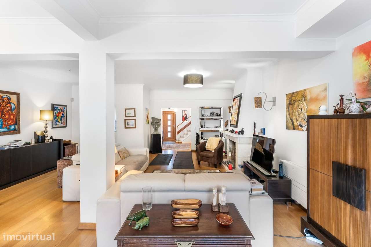 Moradia T4 com piscina, Paço de Arcos, Oeiras - Grande imagem: 4/26