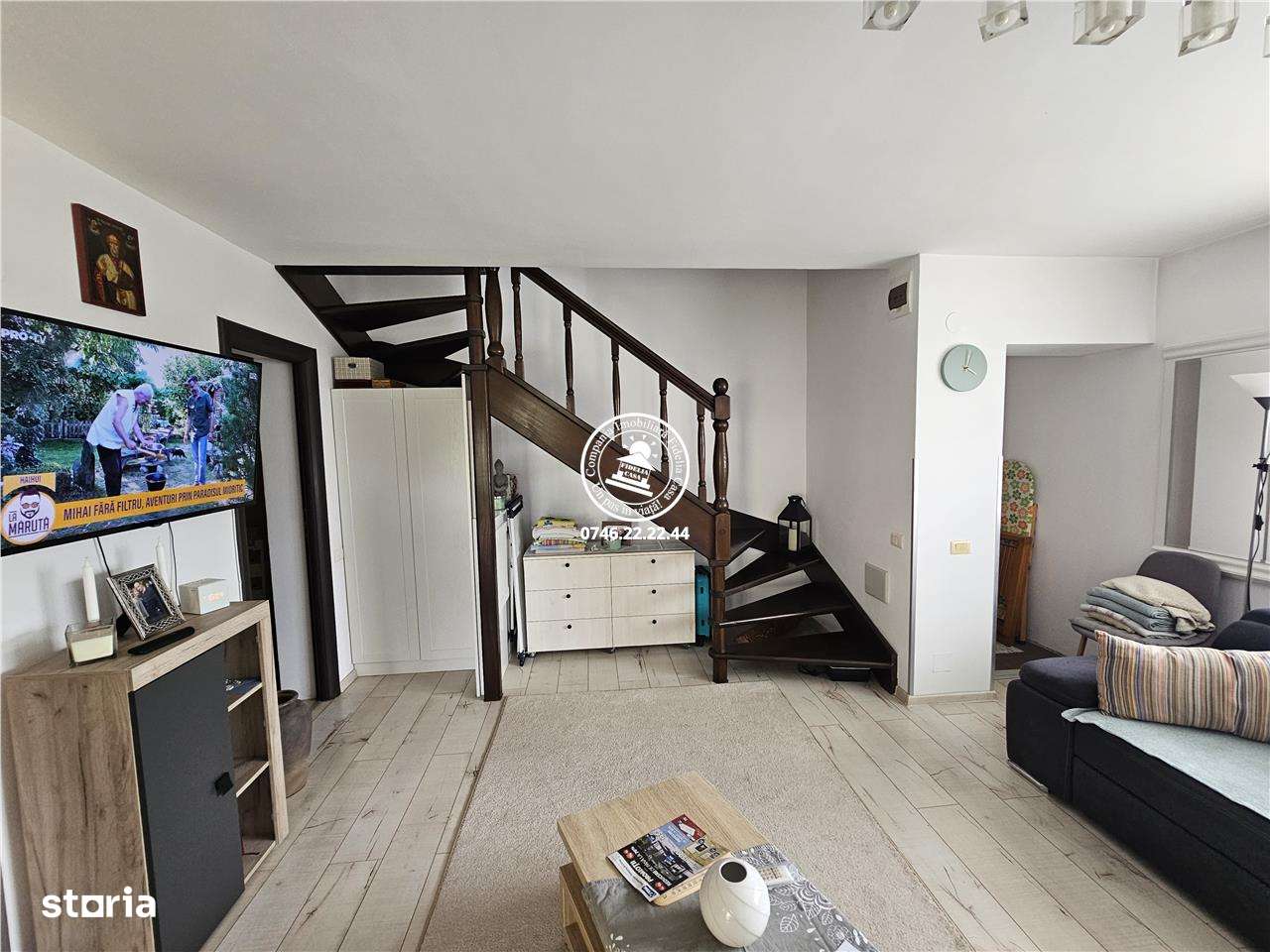 Casa in Aroneanu cu teren 571 mp cocheta cu priveliste spre lac - Imagine principală: 5/5