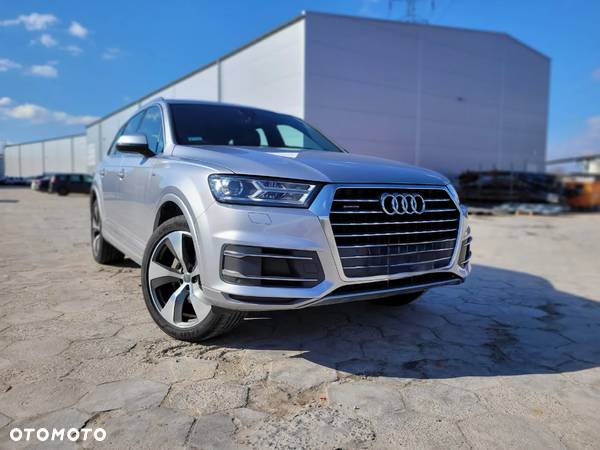 Audi Q7 3.0 TDI Quattro Tiptronic - 4