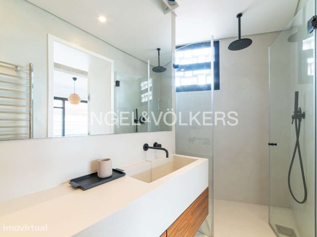 Apartamento T3 renovado no Principe Real-25
