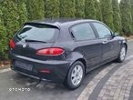 Alfa Romeo 147 1.6 T.S Impression - 14