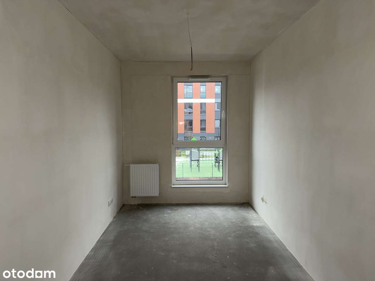 4-pokojowe mieszkanie na Pradze-6