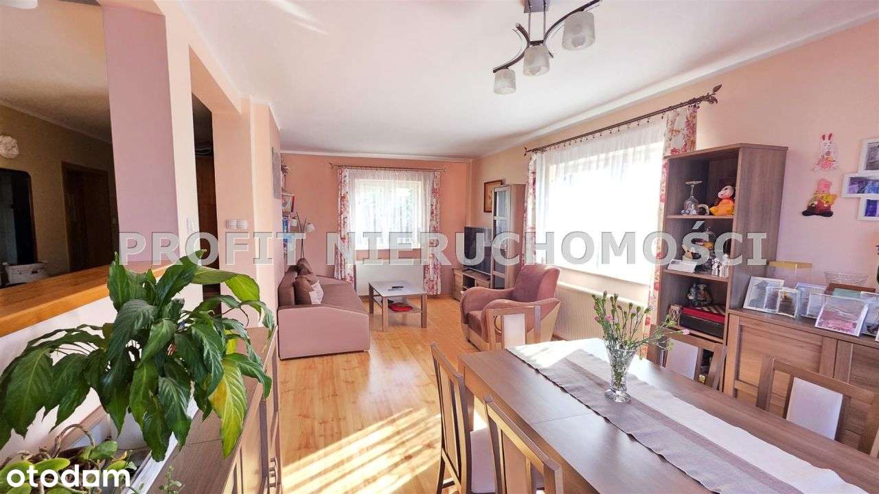 Komfortowy dom w spokojnej okolicy-5