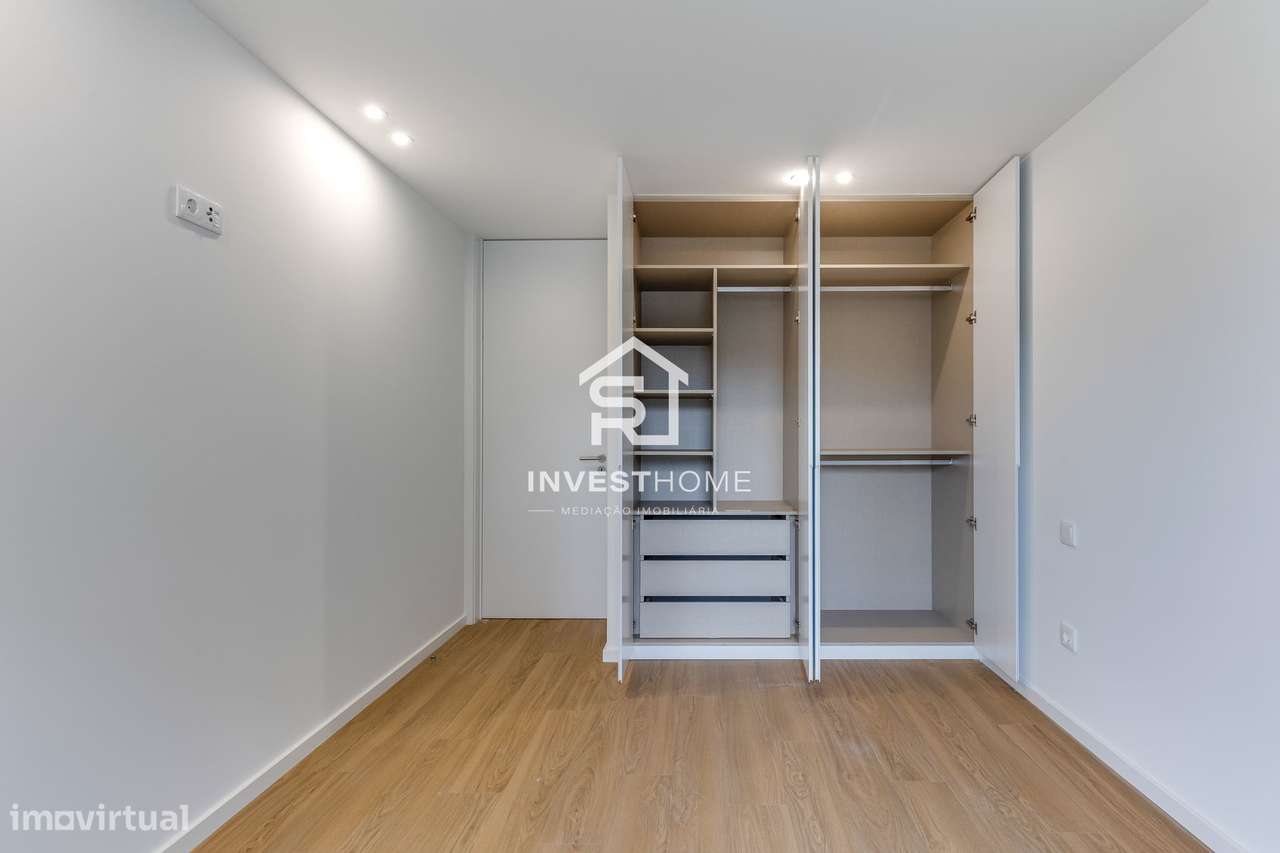 Apartamento T3 | Novo 2025 | Pronto a Escriturar | Varanda | Box-20