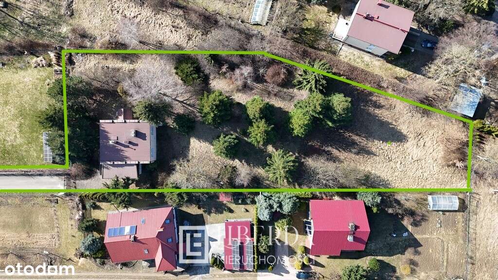 Dom z dużym ogrodem, Dąbrowica, ul. Kresowa-14