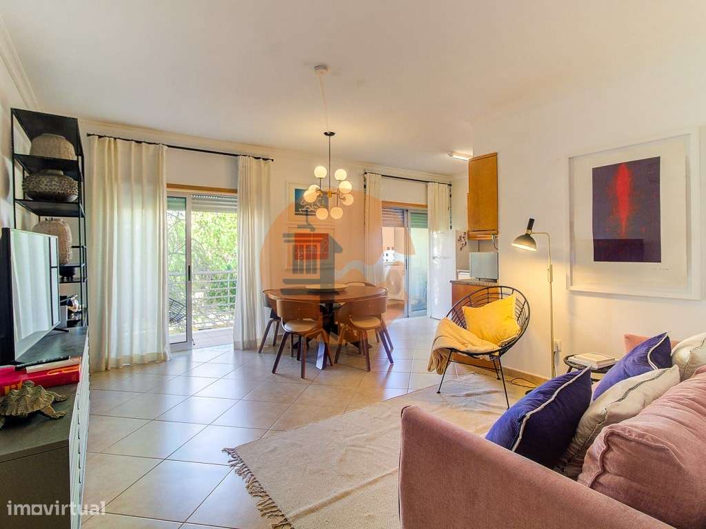 Apartamento T2 moderno com ampla varanda e decorado com qualidade p... - Grande imagem: 2/32