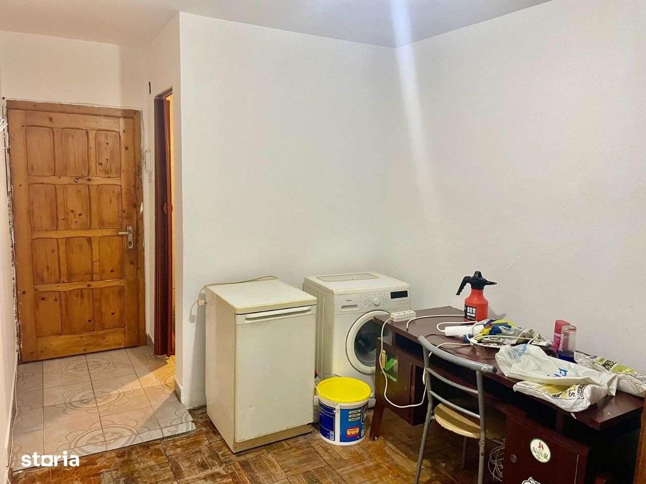 Garsoniera de vanzare in zona Boul Rosu - Imagine principală: 2/4