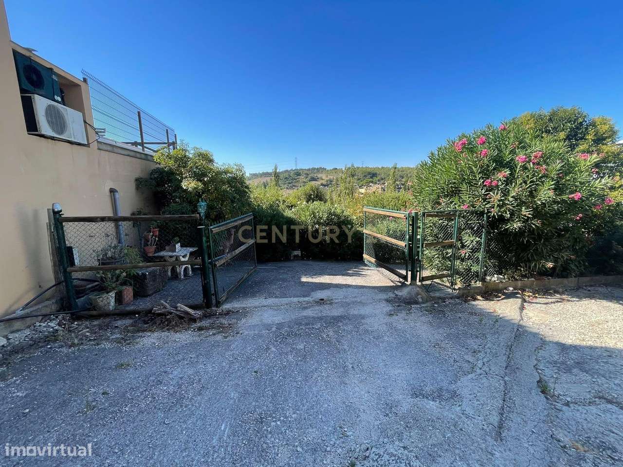 Terreno com potencial residencial e turístico-58