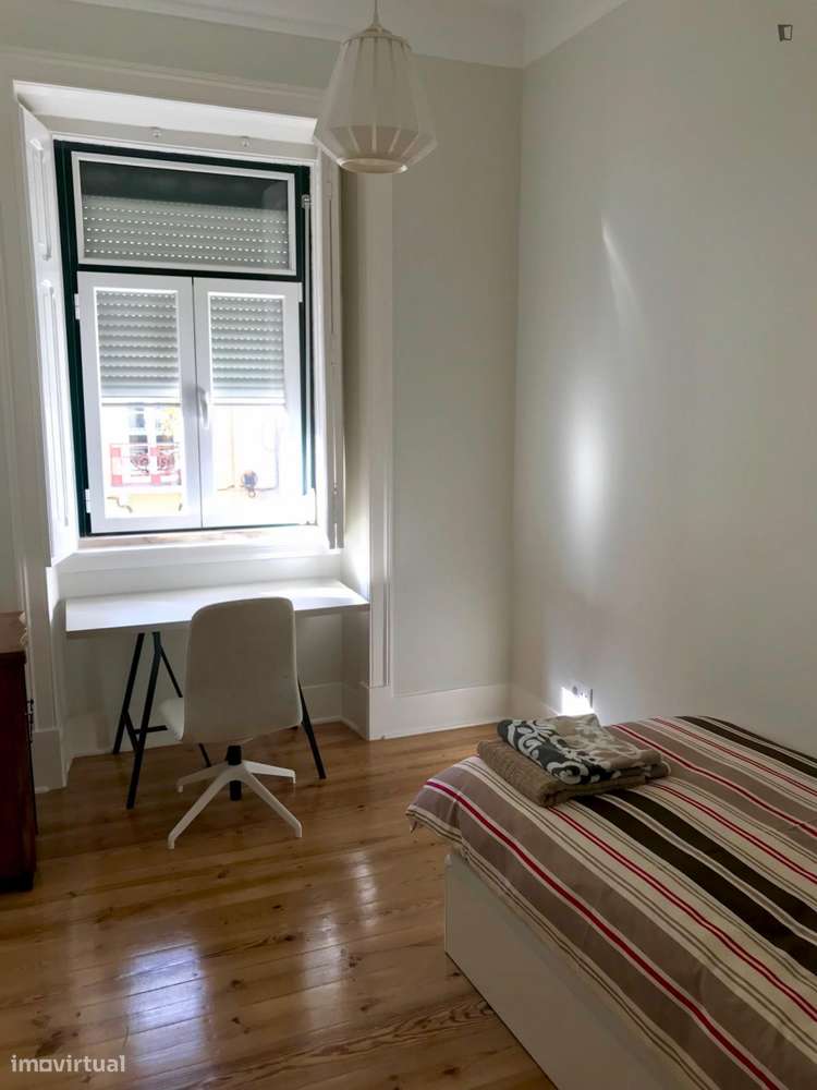 Quarto - localizado em Arroios Lisbon - Grande imagem: 4/10