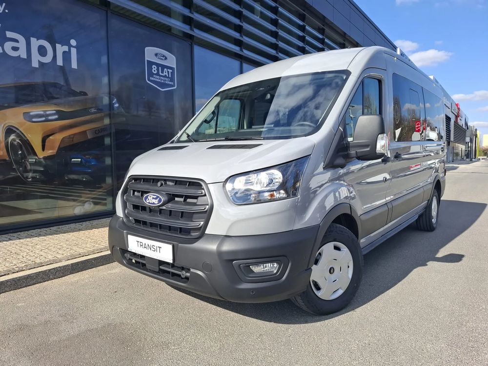 Kombi, Kamera 360, Adaptacyjny tempomat, Hak holowniczy i wiele więcej