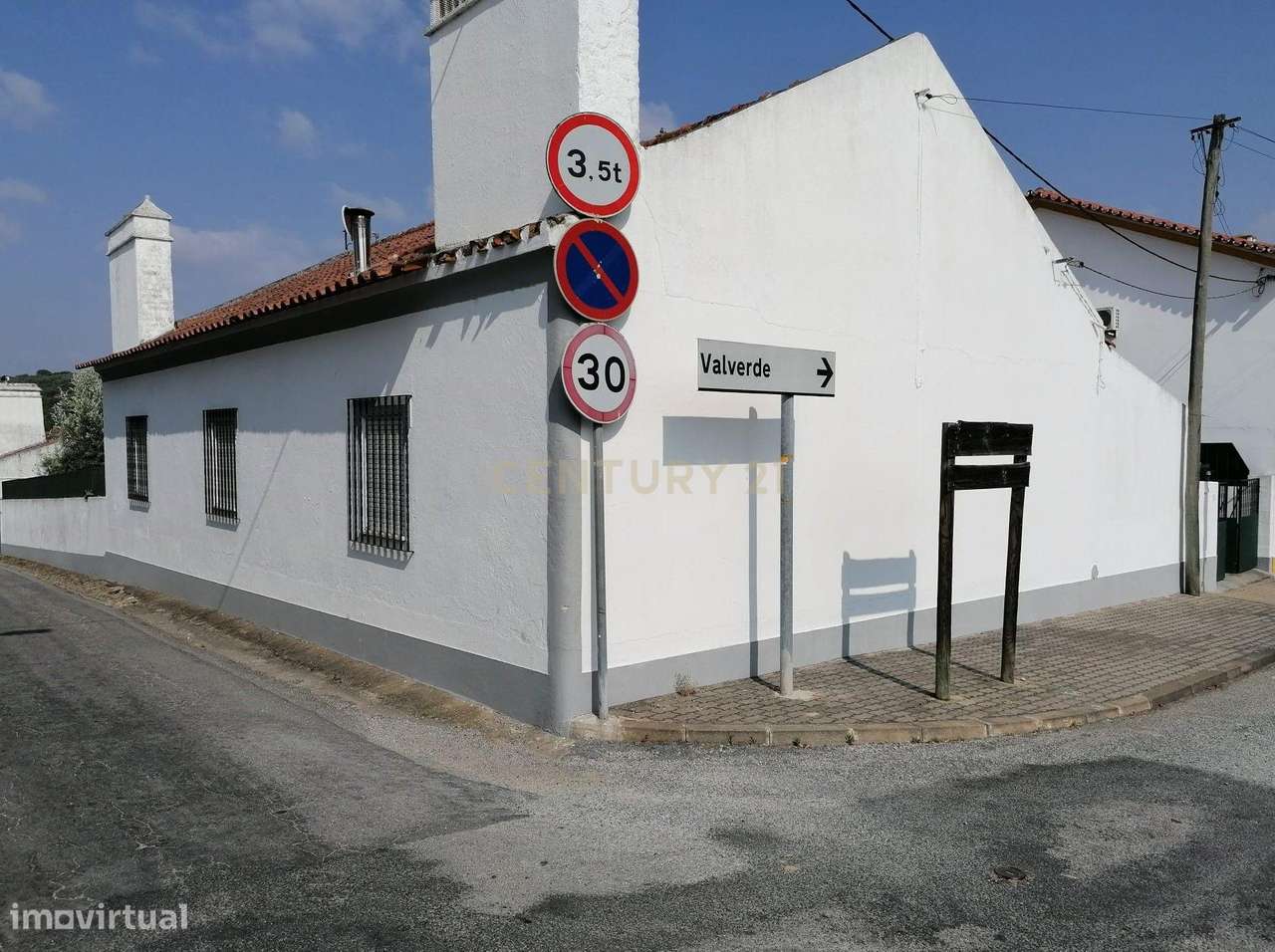 Moradia Térrea T3 com quintal e sótão, Guadalupe, Évora - Grande imagem: 2/46