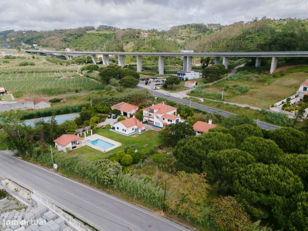 Propriedade Exclusiva em Alfeizerão: Elegância, Potencial Turístico...-8