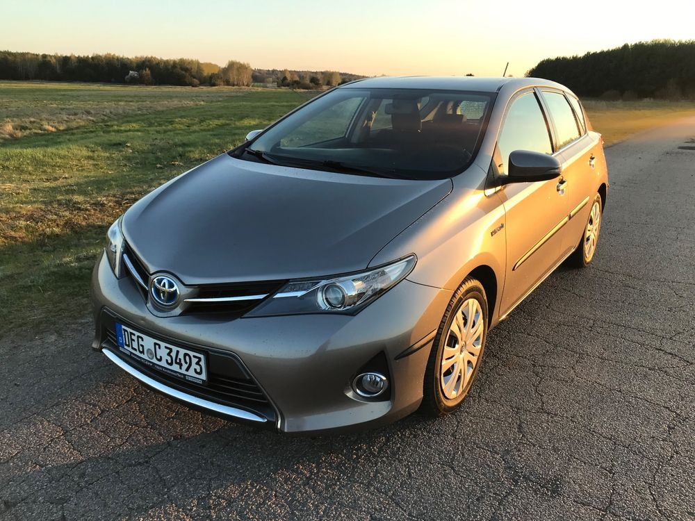 Toyota Auris II 2013