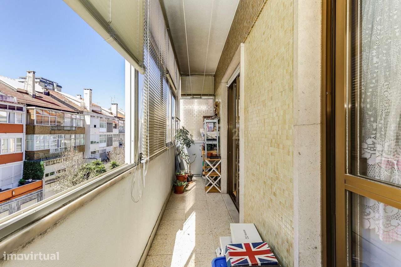 LUMINOSO APARTAMENTO DE 2 ASSOALHADAS PERTO DO CALIFA, C. COMERCIAL FO - Grande imagem: 4/22