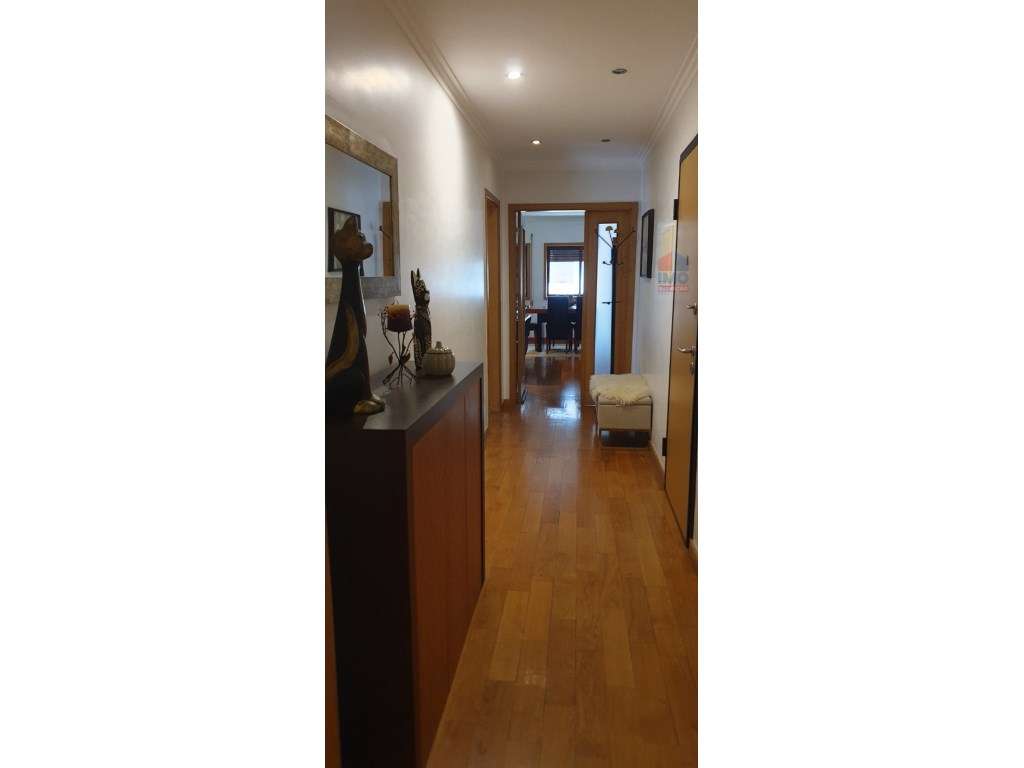 APARTAMENTO T3 COM 2 LUGARES DE GARAGEM NO CENTRO DE VILA REAL-19