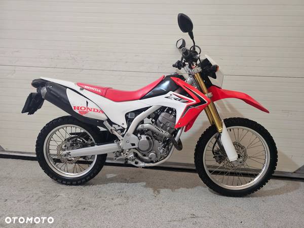 Honda CRF - 3