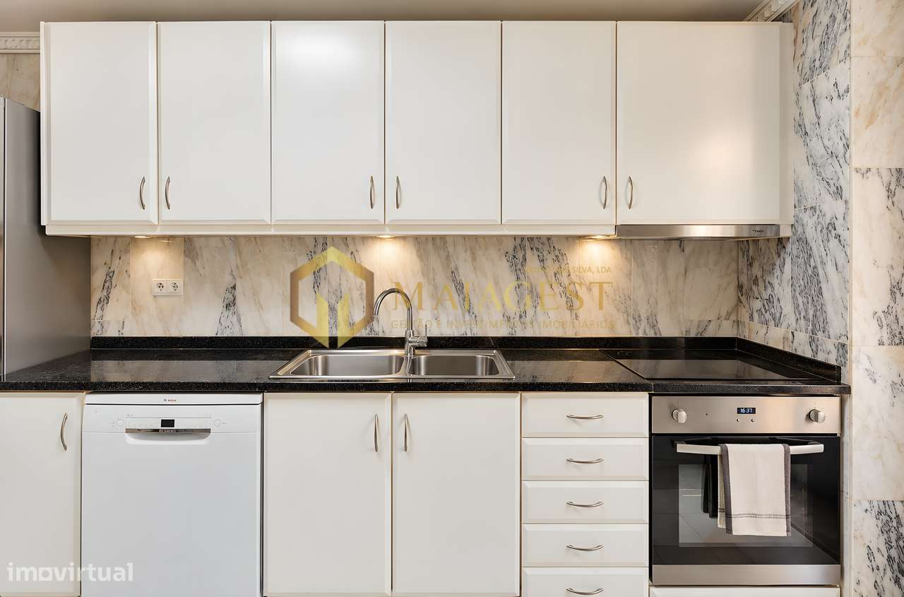 Apartamento T2+1 com Suite e Varanda no Centro de Gaia-12