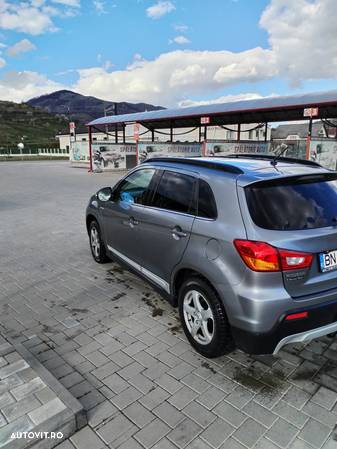 Mitsubishi ASX 1.8 DI-D 4WD Instyle - 12