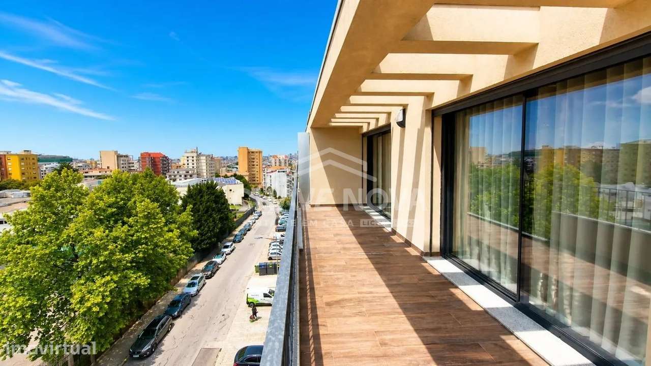 T3 C Terraco 77 35M2 E Garagem Box Em Mafamude El Corte Ingles