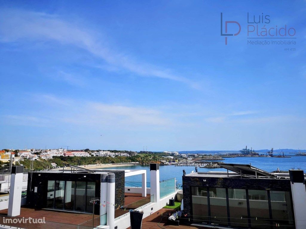 APARTAMENTO T2 | TERRAÇO COM VISTA MAR