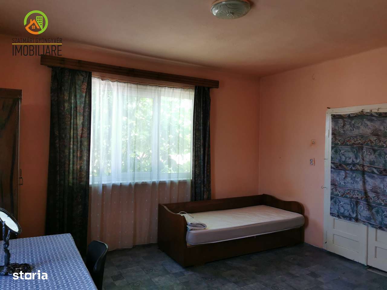 Casă cu teren mare, Acățari-5