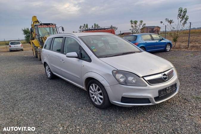 Bara fata Opel Zafira B  [din 2005 pana  2010] seria Minivan 5-usi 1.9 CDTI MT (120 hp) - 2