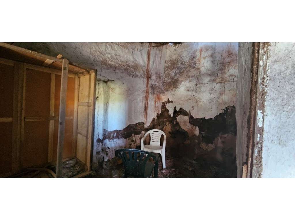 3 Ruinas para recuperar no centro de Santa Catarina, Tavira-9