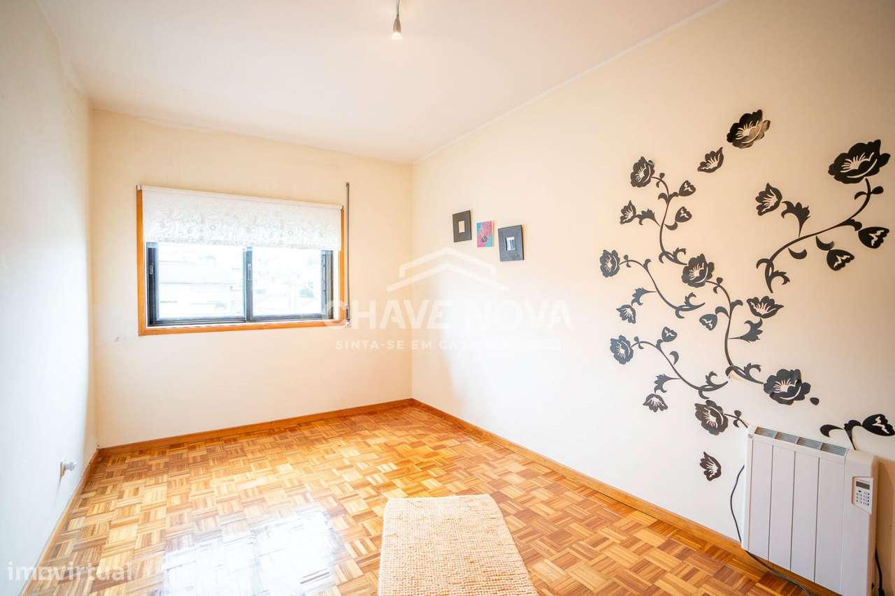 Apartamento T2 Usado em otimo estado em Oliveira do Douro-19