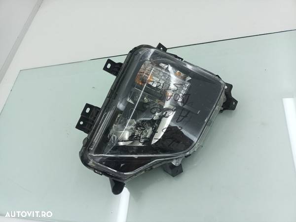 Proiector ceata dreapta Mitsubishi L200  2020-2022 - 1