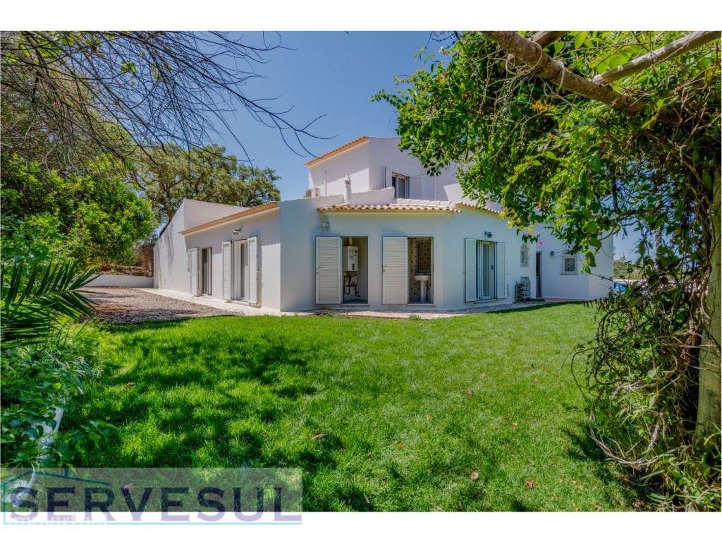 Moradia Deslumbrante de 2 andares com 274 m², composta por 4 quarto...-56