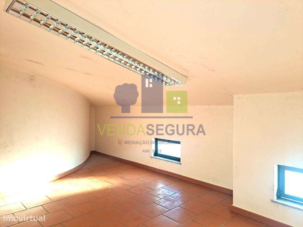 Moradia T4 com Sótão e Quintal em Vale de Vargo, Serpa - Grande imagem: 5/44