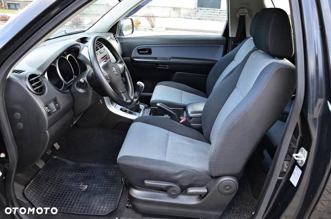 Suzuki Grand Vitara 1.6 Comfort - 22