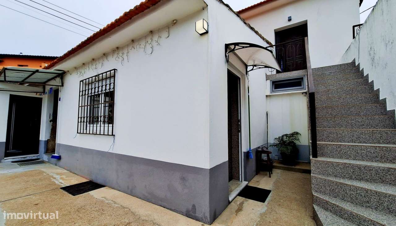 Venda de Moradia V3 com quintal e excelente espaço exterior em Tougue-22