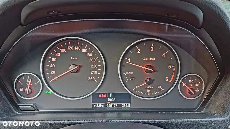 BMW Seria 3 316d Touring - 18