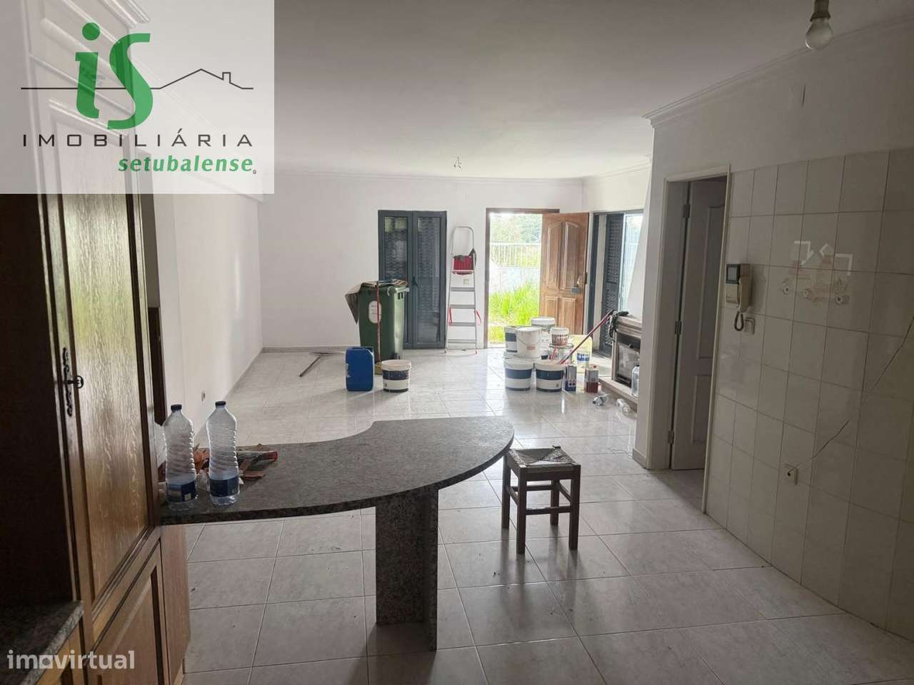 MORADIA T6 À VENDA EM  ALMADA COM GARAGEM - Grande imagem: 3/25