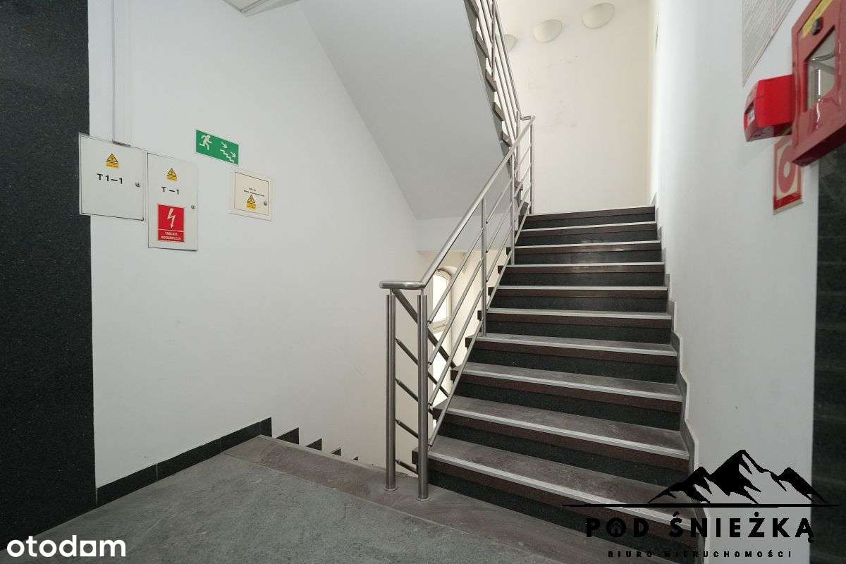 Dwie kamienice przy przejściu granicznym - tylko 2-11