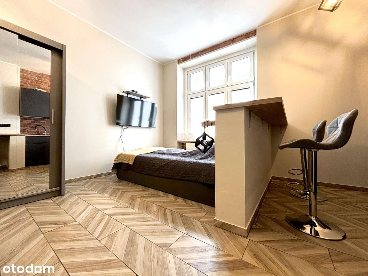 Kawalerka w centrum - gotowiec inwestycyjny - Pełny obrazek: 3/8