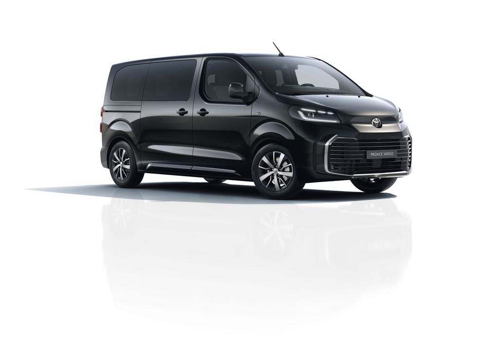 Toyota ProAce 2.2 D4-D Medium Family 2026