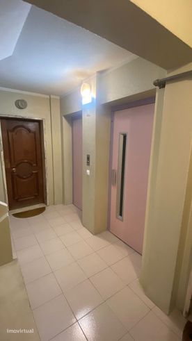Apartamento T1 totalmente remodelado em Almada-24