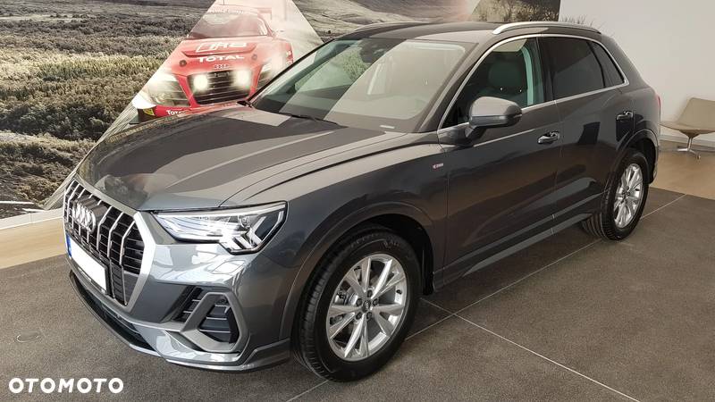 Audi Q3 35 TFSI S tronic - 1