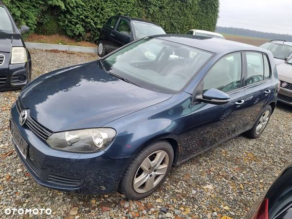 Volkswagen Golf 2.0 TDI DPF Highline - 4