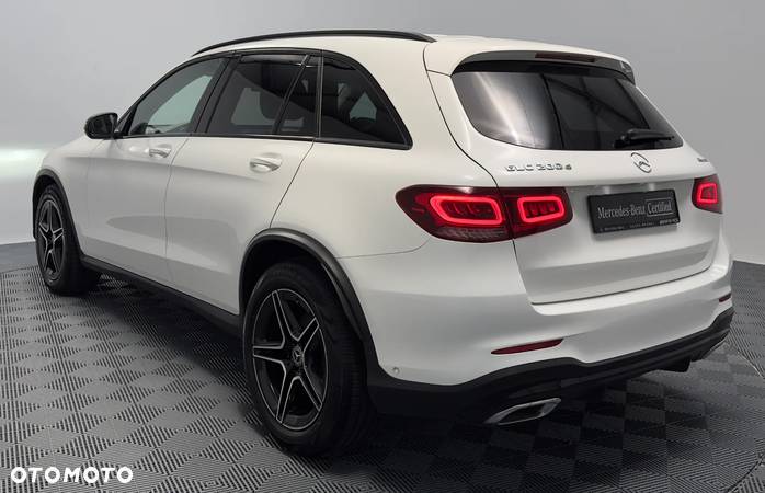 Mercedes-Benz GLC - 30