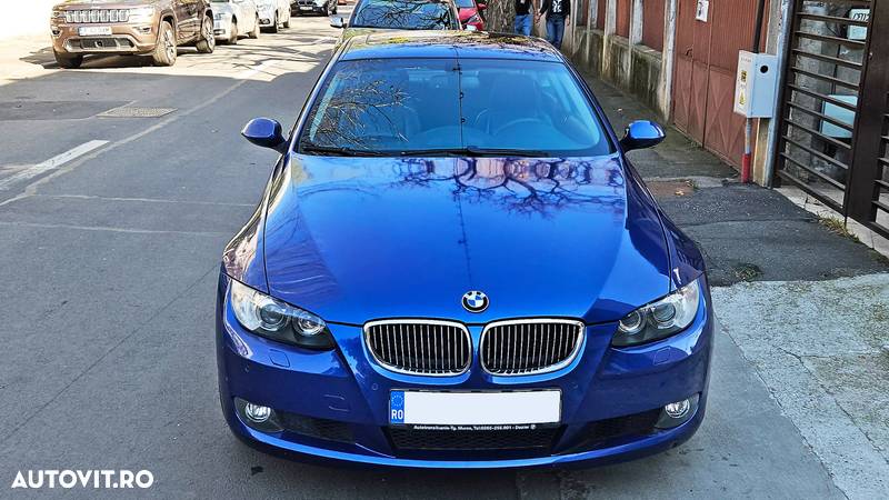 BMW Seria 3 320d Coupe - 13