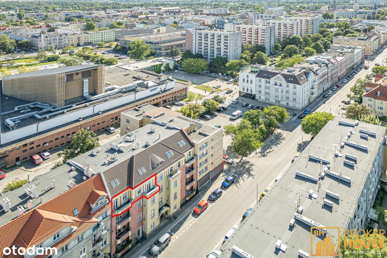 DUŻE MIESZKANIE W KAMIENICY Z BALKONAMI-8