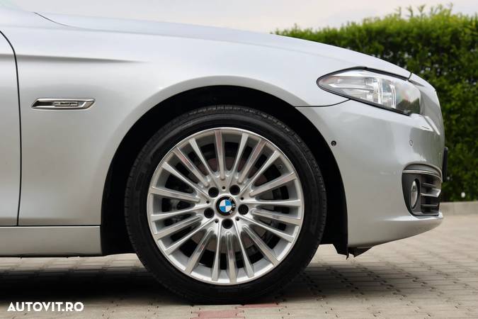 BMW Seria 5 520d xDrive Touring Aut. Luxury Line - 10
