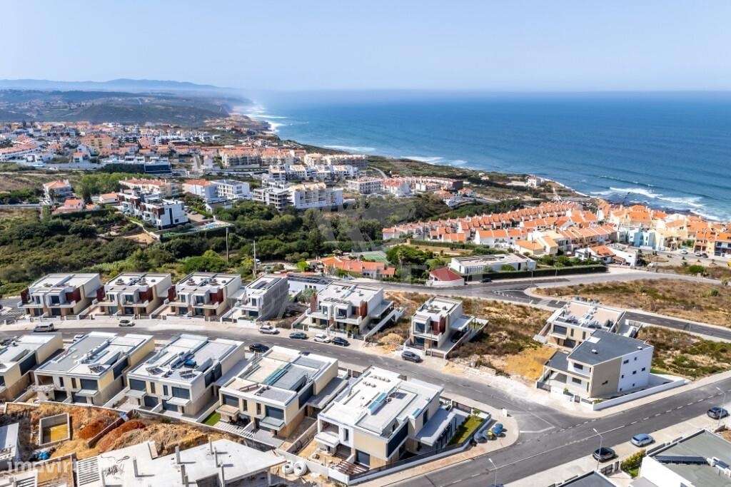 Moradia T4 de Luxo com Vista Mar: O Seu Refúgio Na Ericeira!-10