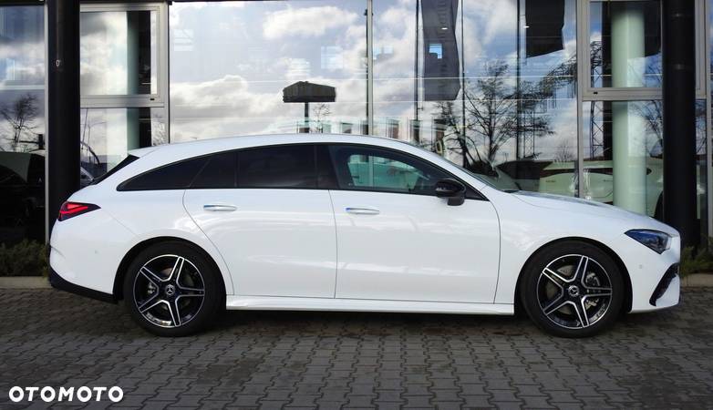 Mercedes-Benz CLA 200 mHEV AMG Line 7G-DCT - 3