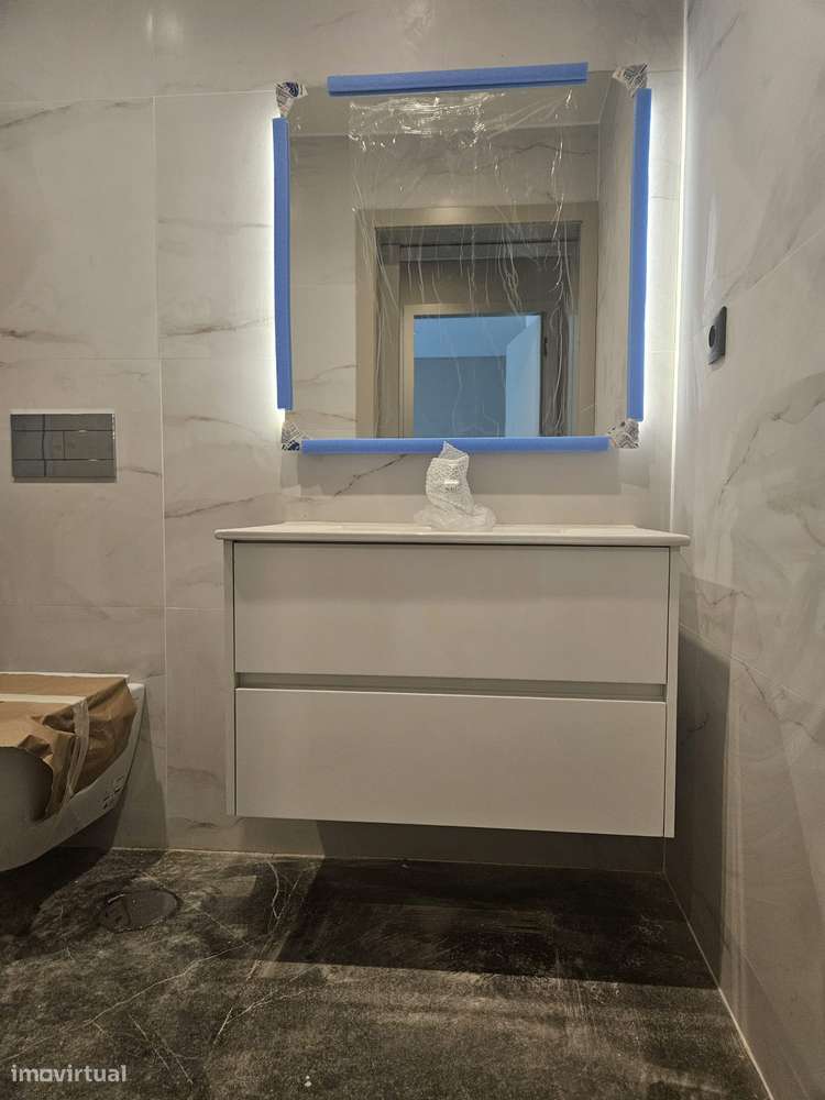 Moradia T4 com Piscina e Jardim-47